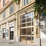 Guesthost - Musei Vaticani Stylish Apartment