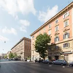 Guesthost - Musei Vaticani Stylish Apartment